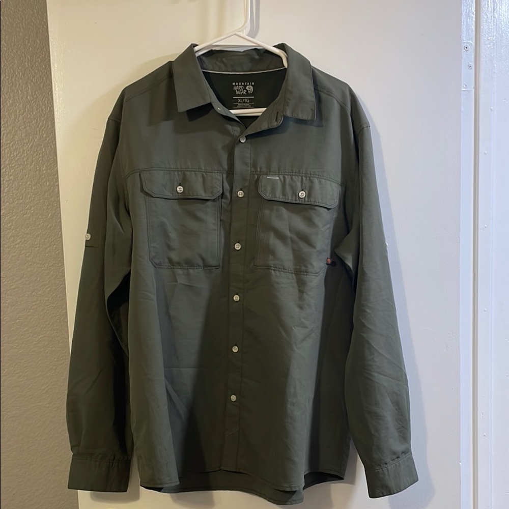 Mountain Hardwear Green Casual Button Down Shirt Relaxed Fit